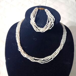 Last chance! Vintage Pearl Necklace and Bracelet